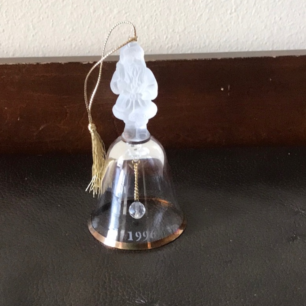 Vtg Lenox 1996 Annual Crystal Bell Ornament Featuring a Frosted Santa Finial